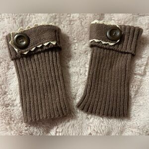 NWOT Boot Cuffs With Crochet Trim & Wood Button Brown